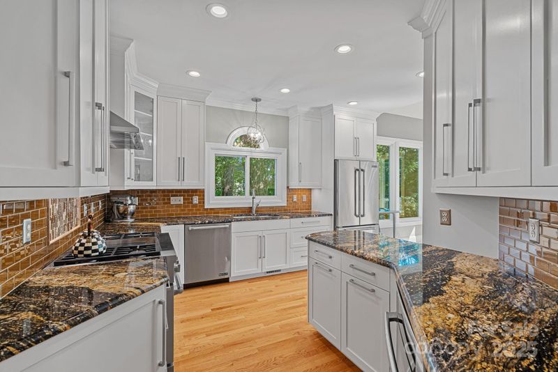 15724 Eagleview Dr, Charlotte, NC 28278