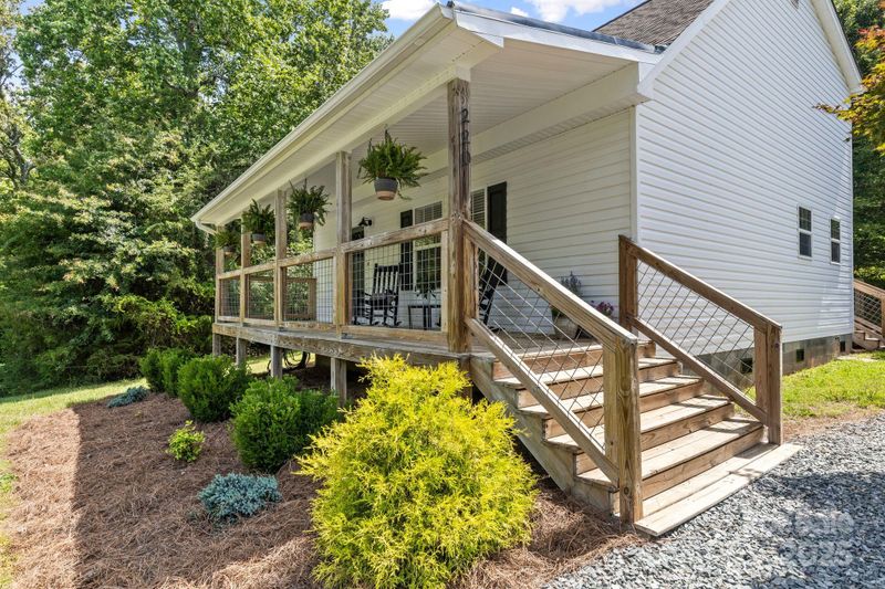 220 Plonk Rd, Dallas, NC 28034