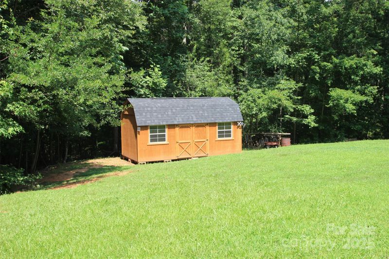 220 Singing Pine Dr, Clover, SC 29710
