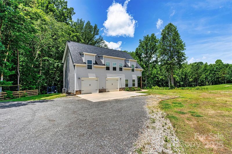 237 Mariposa Rd, Stanley, NC 28164