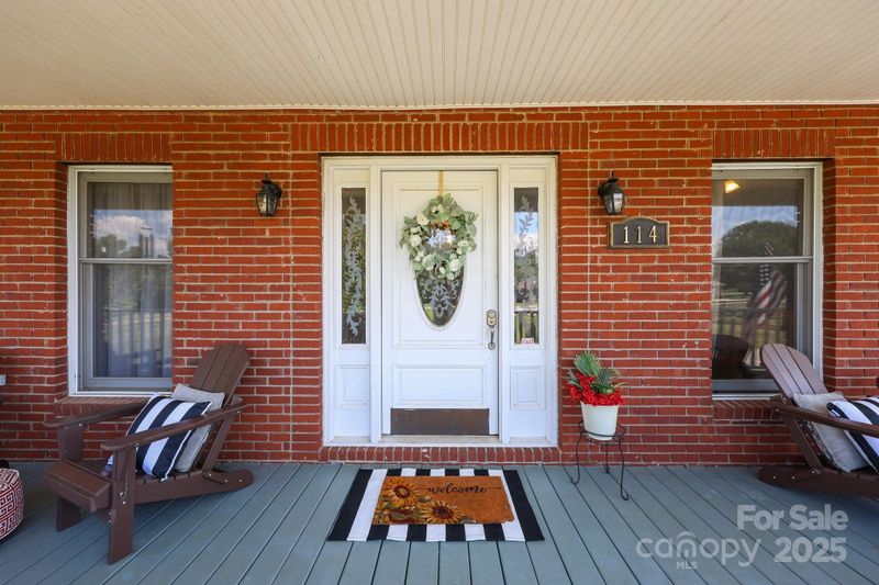 114 Windchime Ln, Mooresville, NC 28115