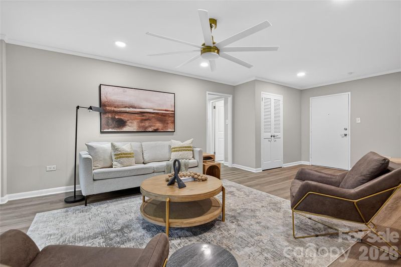 1300 Queens Rd #409, Charlotte, NC 28207