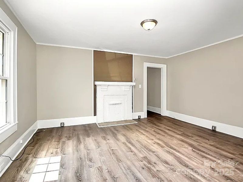 1004 Vanizer St, Charlotte, NC 28208