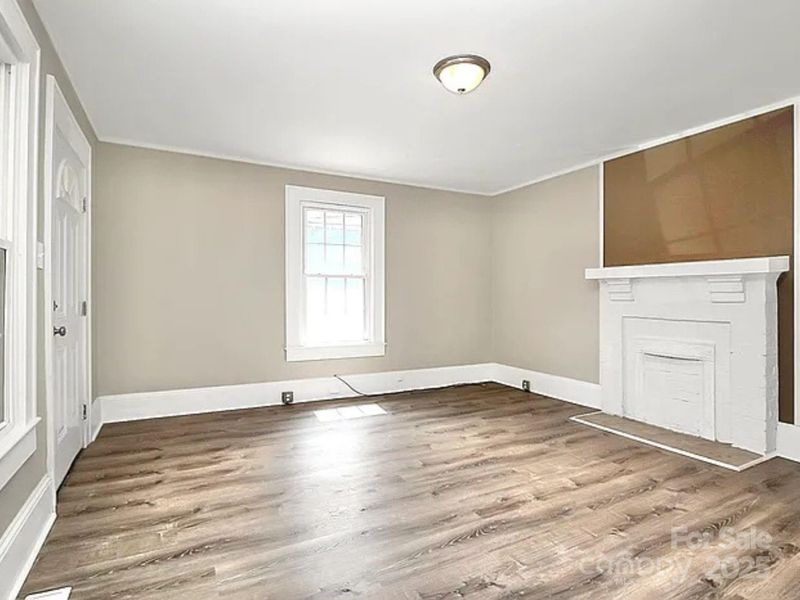 1004 Vanizer St, Charlotte, NC 28208