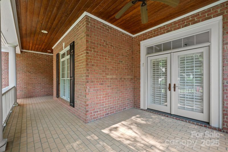 320 Magnolia St, Davidson, NC 28036