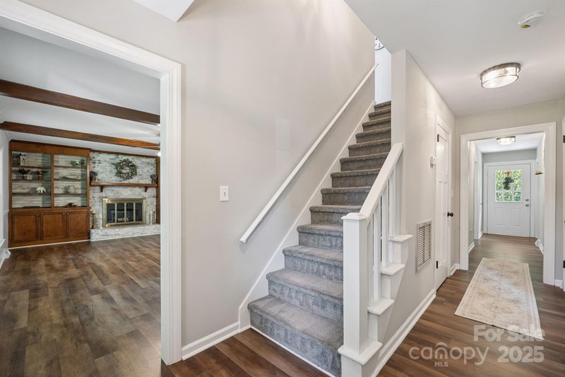 10206 Washam Potts Rd, Cornelius, NC 28031
