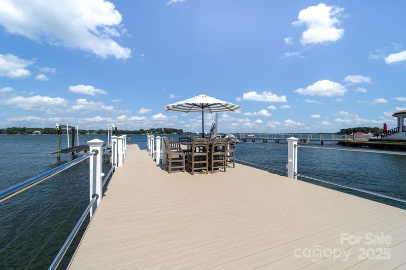 3394 Governors Island Dr, Denver, NC 28037
