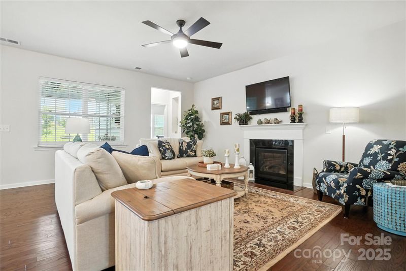 10120 Berkeley Castle Dr, Charlotte, NC 28273