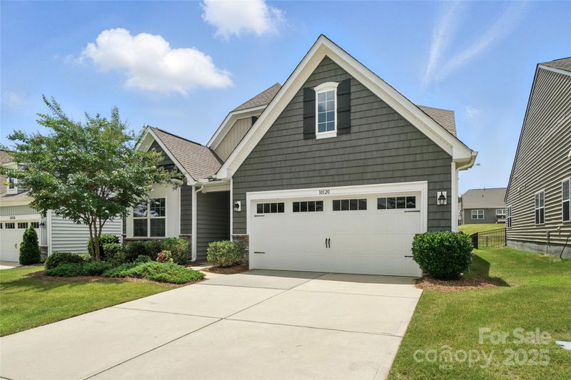 10120 Berkeley Castle Dr, Charlotte, NC 28273