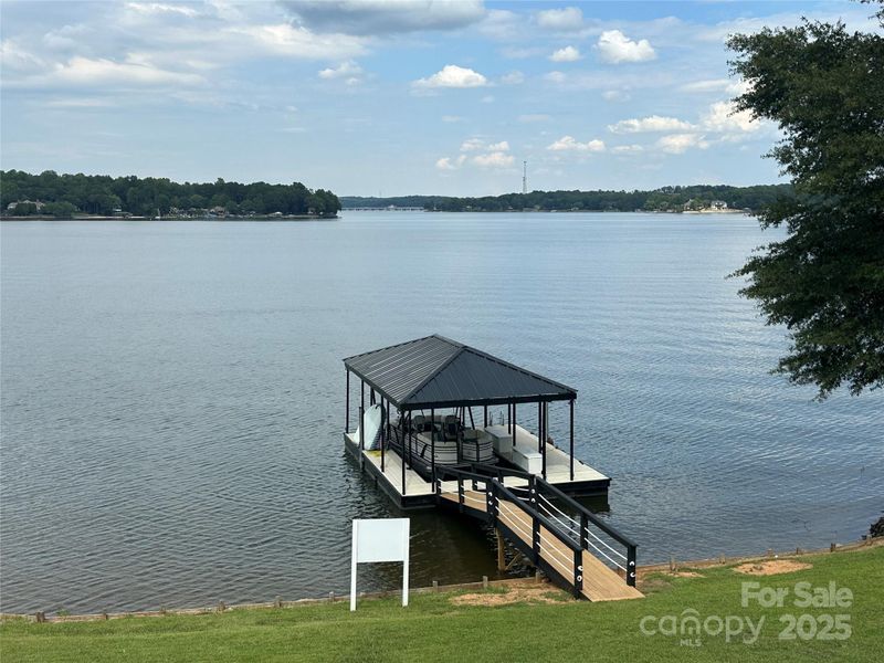 5985 Natoma Rd, Clover, SC 29710
