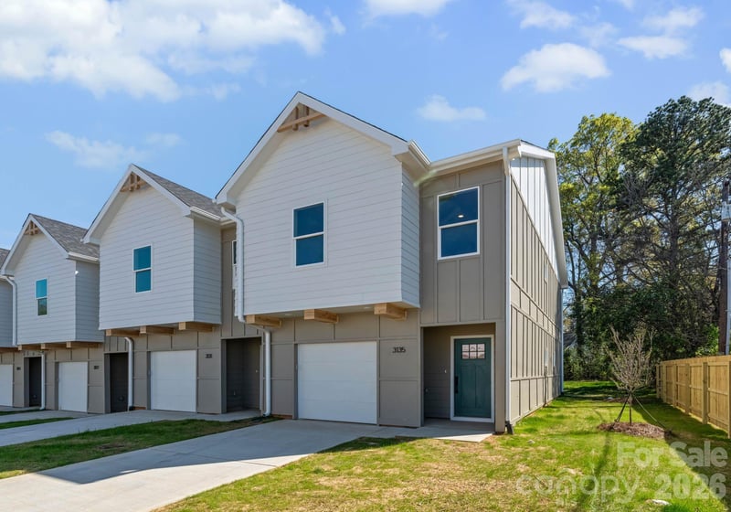 3123 Hatty Pl, Charlotte, NC 28216