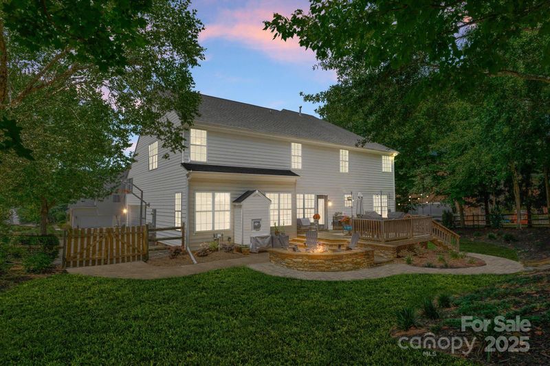 11202 Mountain Pine Dr, Charlotte, NC 28214