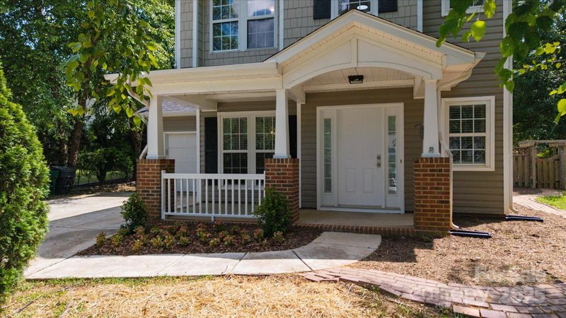 8343 Highlander Ct, Charlotte, NC 28269