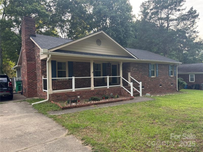 6039 Donna Dr, Charlotte, NC 28213