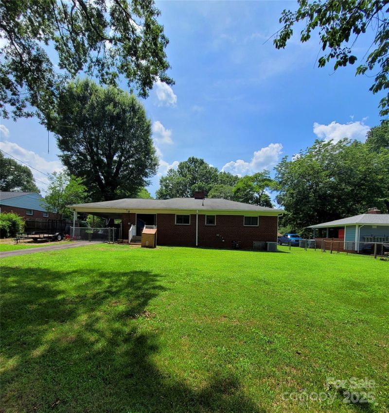 1512 Thompson Ave, Charlotte, NC 28216