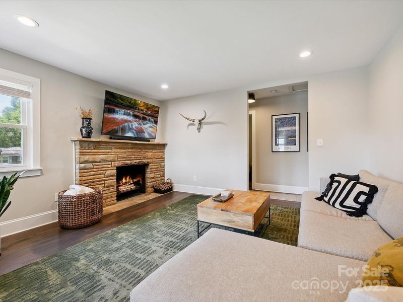 1516 Russell Ave, Charlotte, NC 28216