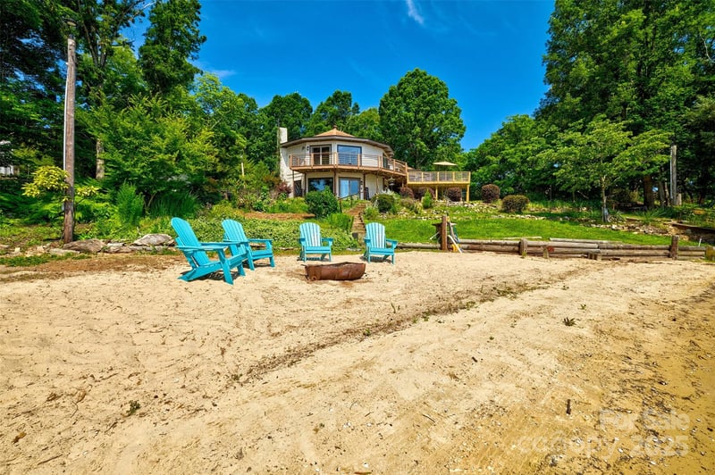 5390 Hudson Rd, Lake Wylie, SC 29710