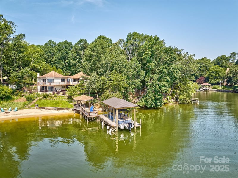 5390 Hudson Rd, Lake Wylie, SC 29710
