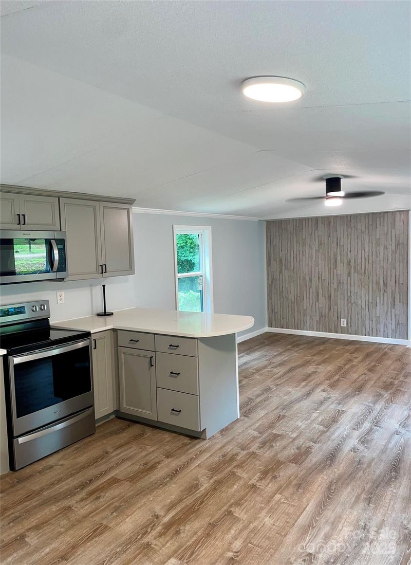 6517 Helens Way, Denver, NC 28037