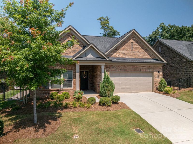 5268 Courtyard Ln, Belmont, NC 28012