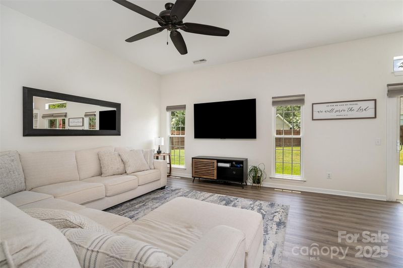 8000 Rachel Ct, Waxhaw, NC 28173
