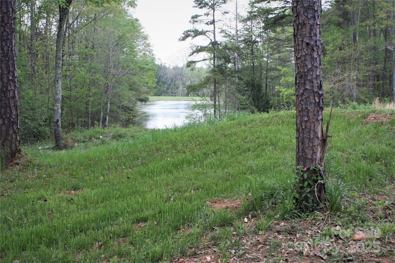 808 Bellegray Rd #13, Clover, SC 29710