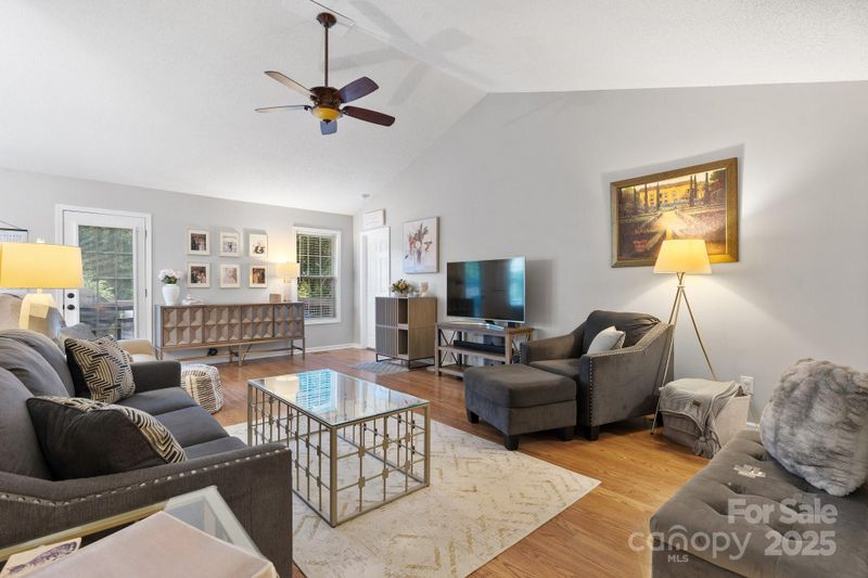 369 Holstein Dr, Dallas, NC 28034