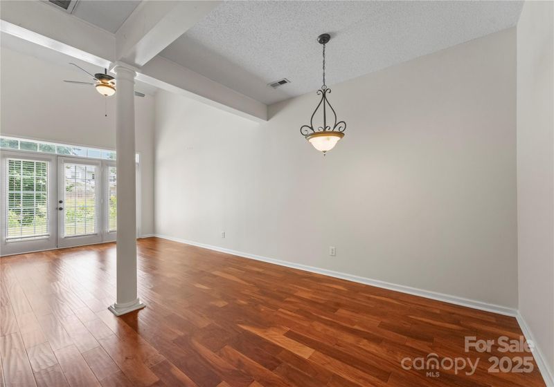 1326 Anthem Ct, Charlotte, NC 28205