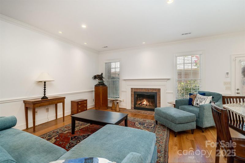 2825 Sharon View Rd, Charlotte, NC 28210