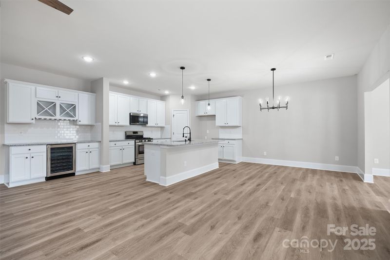 3926 Litchfield Rd, Charlotte, NC 28211