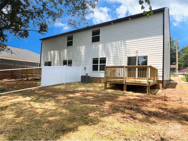 3926 Litchfield Rd, Charlotte, NC 28211