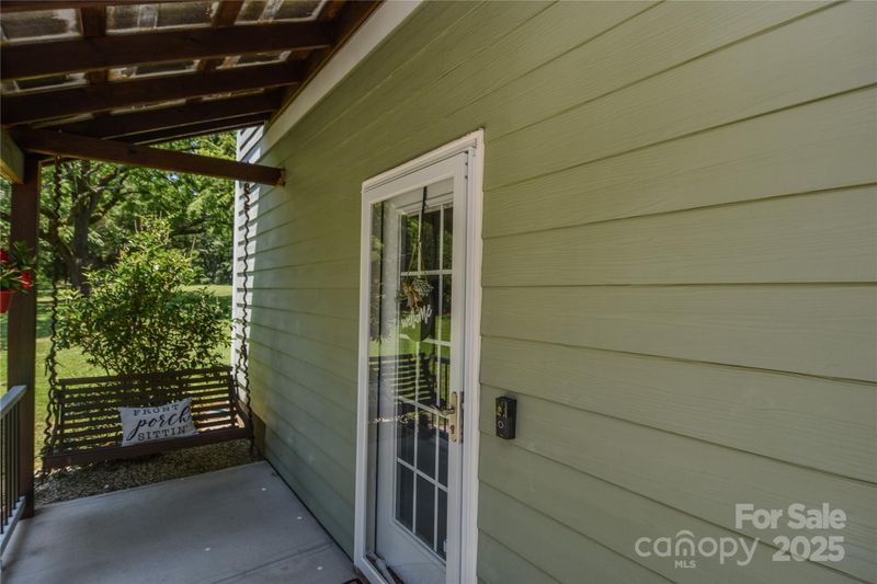 1239 Mac Ln, Stanley, NC 28164