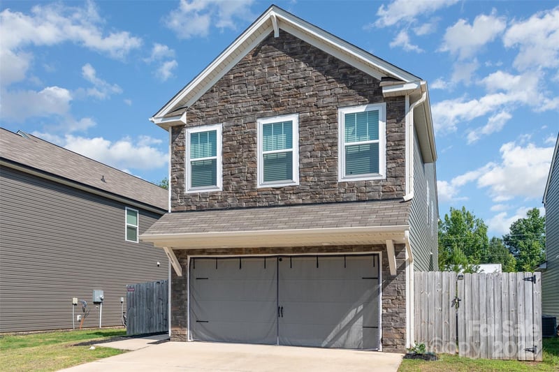 839 Foxglove Ln, York, SC 29745