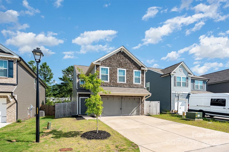 839 Foxglove Ln, York, SC 29745