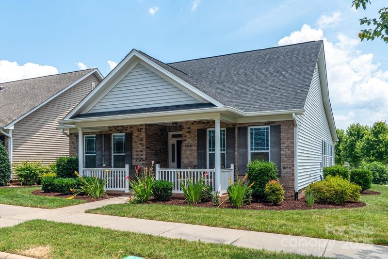 17745 Morehampton Ave, Cornelius, NC 28031