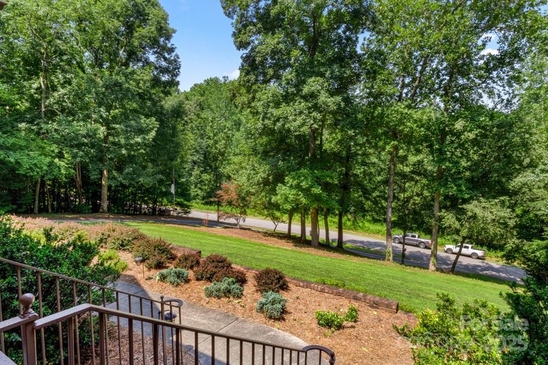 107 Creekwood Dr, Dallas, NC 28034