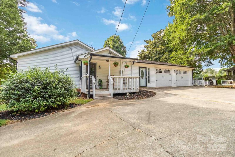 5815 Griffith Rd, Monroe, NC 28112