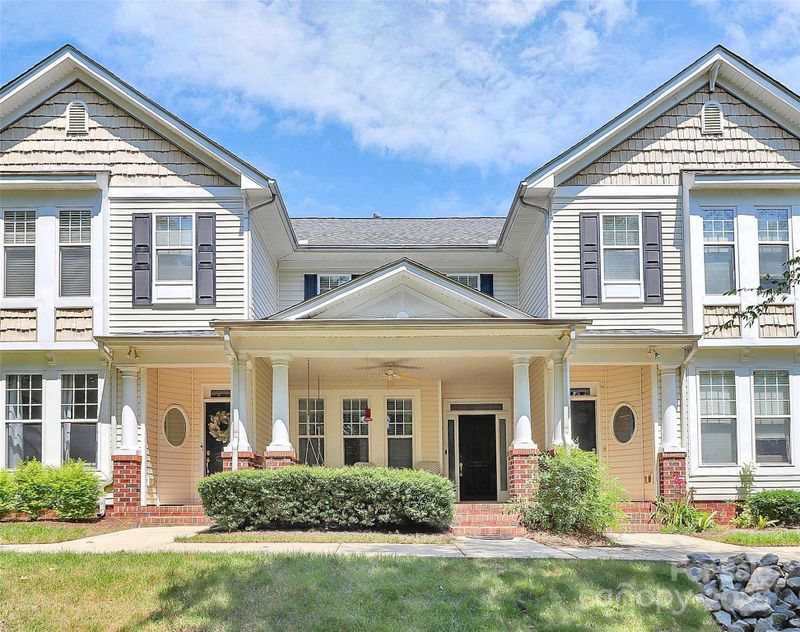 2044 Gable Way Ln, Matthews, NC 28104