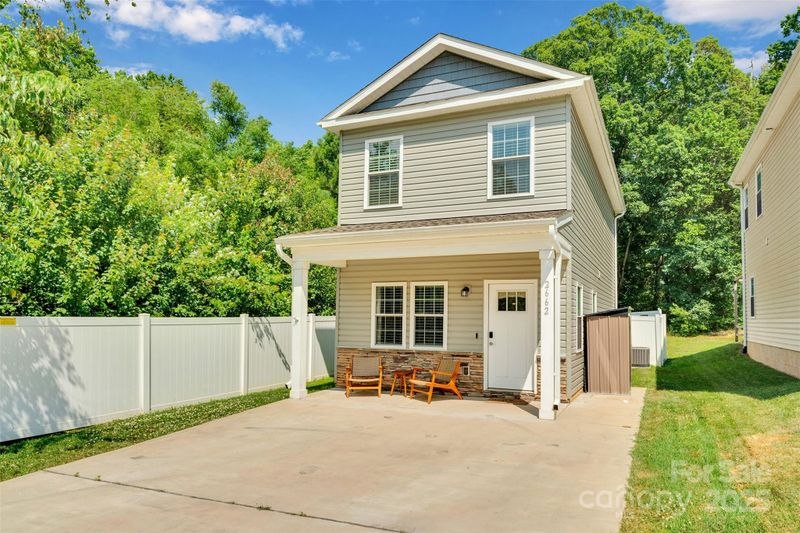 2662 14th St NE, Hickory, NC 28601