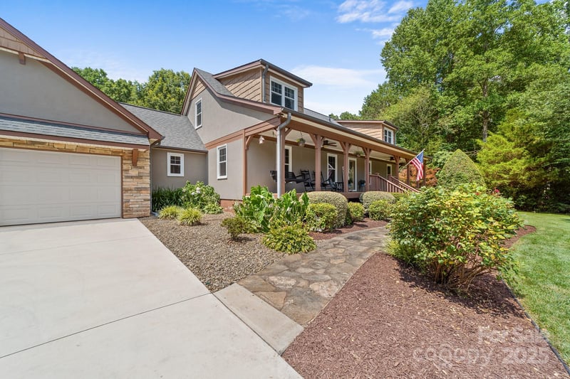 222 Oakhill St, Iron Station, NC 28080