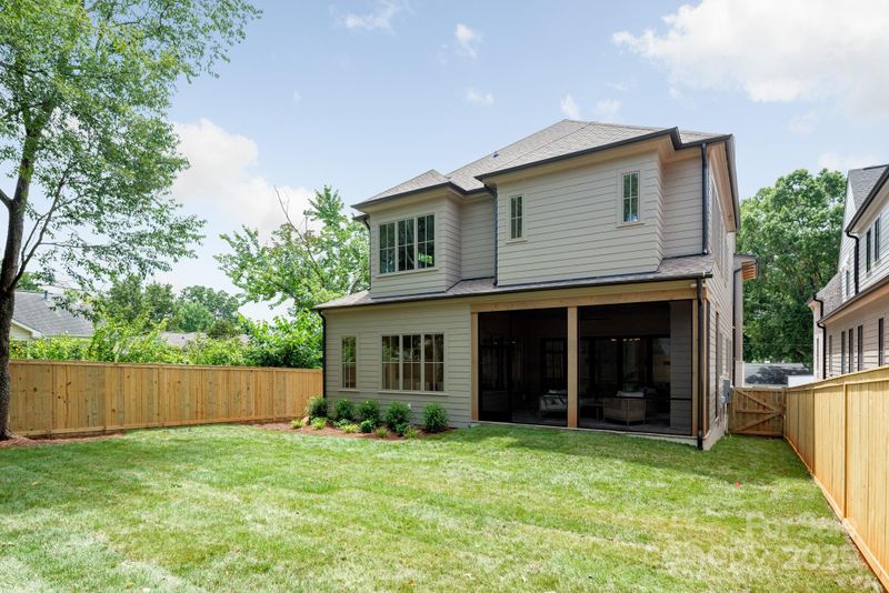4021 Ridgecrest Ave, Charlotte, NC 28211