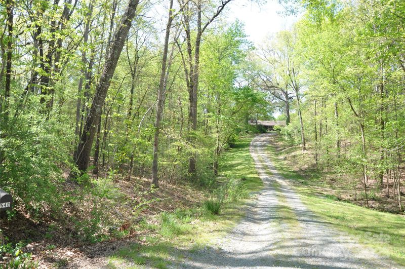 9651 Sardis Rd, Matthews, NC 28105