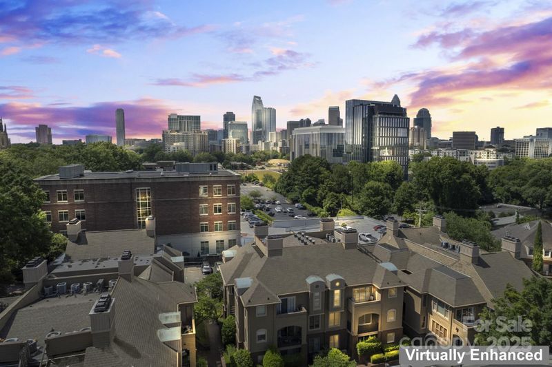 1101 E Morehead St #25, Charlotte, NC 28204