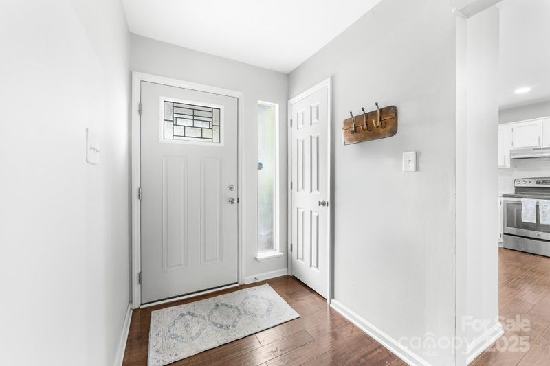 6808 Arroyo Dr, Charlotte, NC 28227