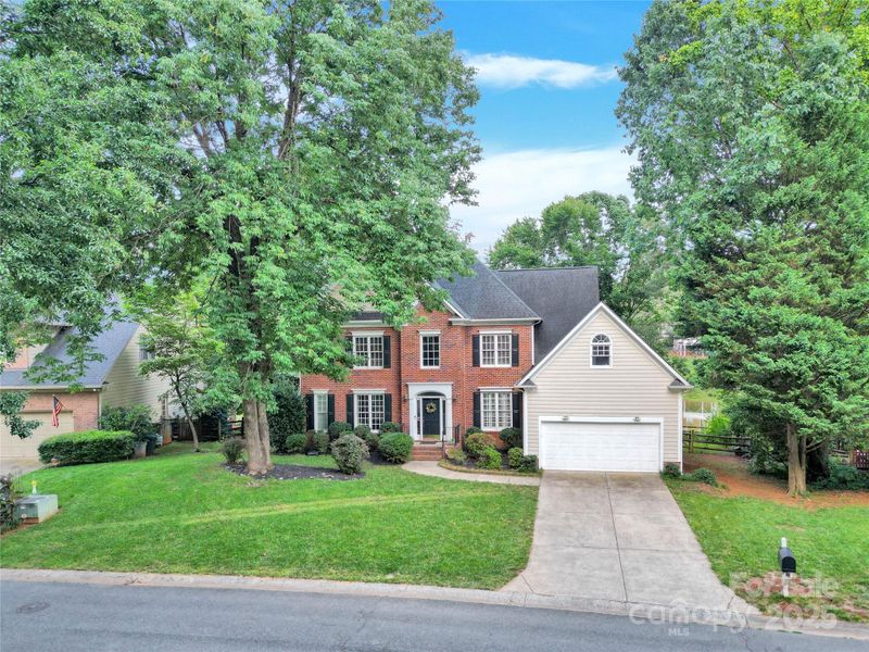 5015 Foxbriar Trl, Charlotte, NC 28269