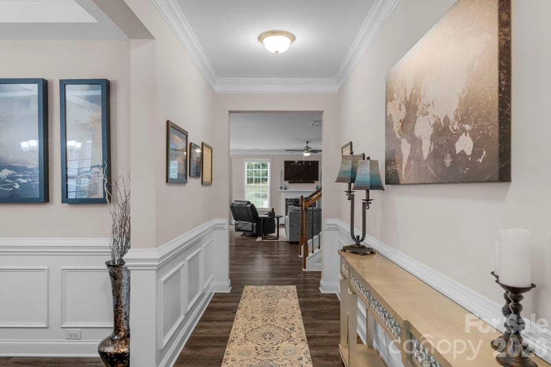 236 Robinwood Ln, Lake Wylie, SC 29710