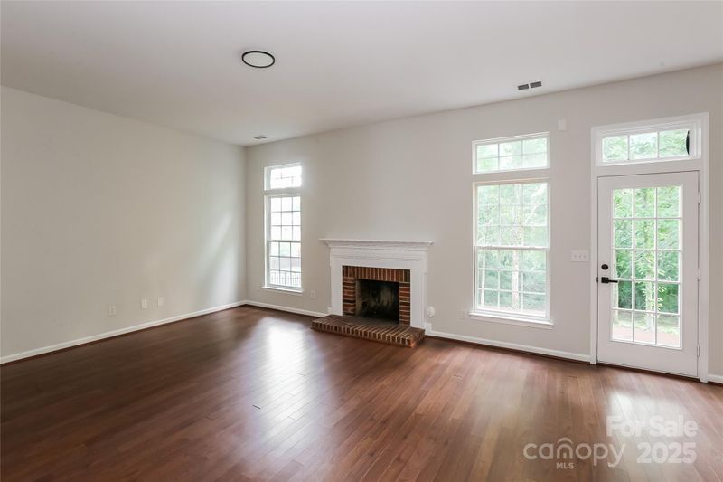 3422 Balsam Tree Dr, Charlotte, NC 28269