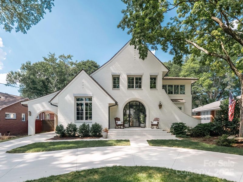 1401 Heather Ln, Charlotte, NC 28209