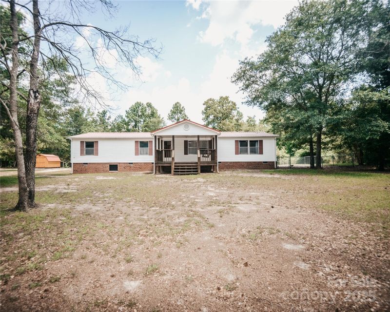 8221 Feather Run Rd, Kershaw, SC 29067