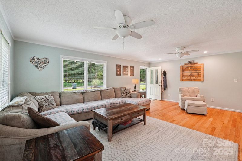 3770 Buck Point Rd, Catawba, NC 28609